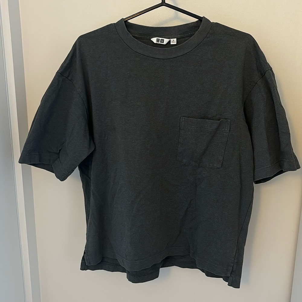 Uniqlo boxy tshirt